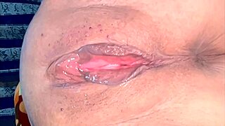 Amateur Asian Wife's Pink Shaved Pussy Licked 80 Days After Virginity Loss