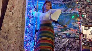 hotwife steffi july one three dances with her big pussy lips, using toys in homemade photoshoot