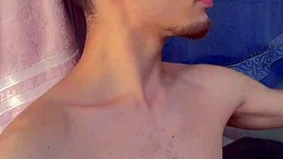 Novinho Wakes Up Inspired And Shows Everything In Bathroom Flash