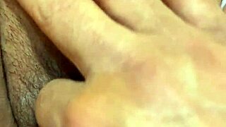 rubbing the juiciest pussy