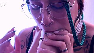 Intense foot worship with tongue sucking and deepthroat on big natural tits