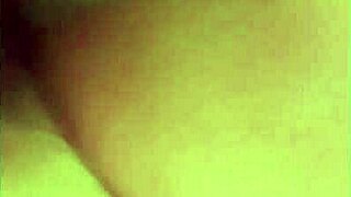 She won't let go of the balloon, craving that huge ass