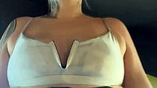 training in thong bikini at hotel, guest filming my torn ass and jerking off what a turn-on 😈