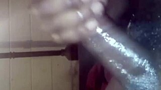i masturbate huge black dick cumshot