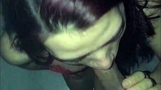 Culona de Tetas Pequeñas Amateur Nora Milf Teniendo Sexo Hardcore en Lencería Roja con el Nuevo Enorme Semental del Vecino Andy Z 94 - Semen en el Coño