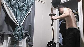 Bodybuilder with small cock bent over for homemade workout