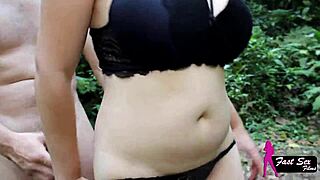 Chatting about the road trip with Rikardo Fantasma and Mary Redqueen.