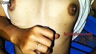 Bokep Indo Viral Crot Di Payudara Ponakan