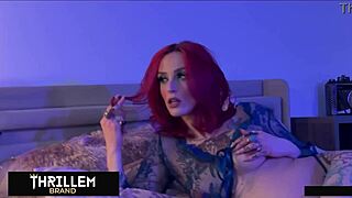 lizzierose masturbates pregnant solo