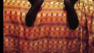 The skinny horny amateur girl started moving her body in rich sensual ways during the amateur session.