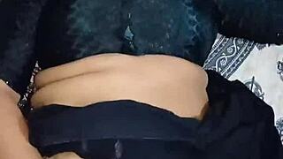 Indian sexy wife ki chudai in bedroom