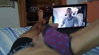 Amateur latina uses feet and mouth for big cock creampie in homemade pov