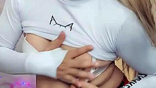 Rica Blanca Transexual Jalando Polla