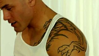 Tricked massage babe sucking hard dick spied on