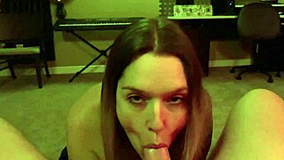 Wife's sexy monday night cum eruption