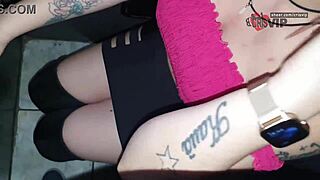 Chupando Desconhecidos Engolindo Porra E Beijando O Corno Gloryhole 17 - Trailer