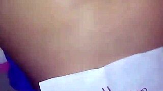 arab milf with hot ass gets sexy