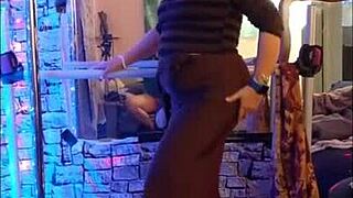 Steffi Brown's passionate pussy dance performance