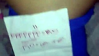 arab milf with hot ass gets sexy