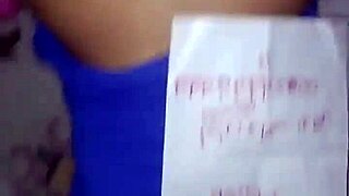 arab milf with hot ass gets sexy