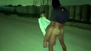 Esposa Faz F� Goza 3 Vezes Esfregando Gostoso Sem Camisinha Sexo Oral Na Frente De Todos Em P�blico