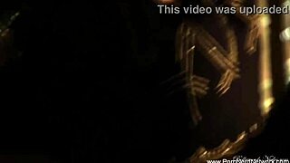 i think this indian woman looks so lovely and naked