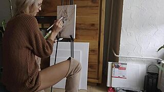 Pretty Babe Paints Flower On Pussy