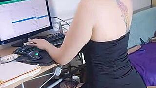 zaramontoya, that horny secretary with tattoos, squirts in doggystyle webcam fuck