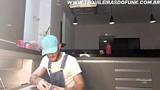 Debora Fantine Performs Live Sexy Show On Stage