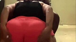 Thick Ass Latina Milf Sucking Bbc From Back View, Damn That's Hot