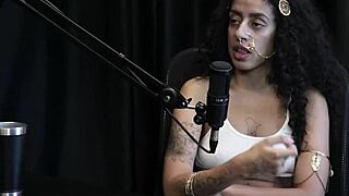 Gosta de sentir o pau entrando começou a cobrar pela sua paciência tirava foto pelada pra tocar siririca e prostituição é pra quem gosta de gente - bibi hourani watch on sheer red!