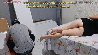 Amadora Seduces The Installer And Pays With Xerecard!