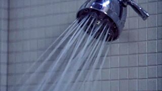 Kolchak The Night Stalker Sexy Ebony Shower Girl - Different Quality Forwards Hd