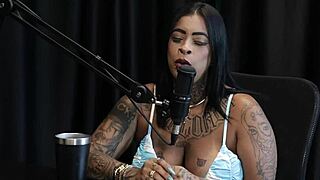 Sempre Foi Garota De Programa Pela Dificuldade Entrou Na Criação Está Aberta A Produtora Ficou Receosa Com O Tamanho Do Pau E Teve Rejeição - Marcelly Melo Watch On Sheer Red