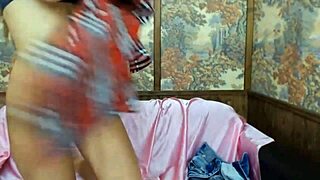 jane doe masturbating her pussy on webcam