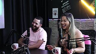 Ela Sente Ciúmes Mesmo Sendo Liberal O Marido Não Deixa Ela Dar Pra Outro Fez Sexo Anal E Transou No Caminhão - Juli Figueirã E Felipe Larrossa Sheer Red