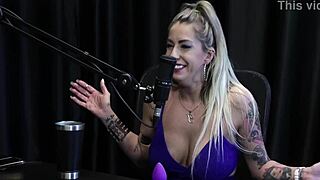 na cadeia foi colocada na sela especial era mulher de um bandido gastava o que ganhava e todo mundo que trabalha com porn� tem depress�o - julia fontanelli watch on sheer red