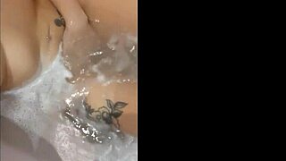 Pretty Woman Masturbates In A Hot Tub - Cumshot Bright And Loud - Watch To The End!