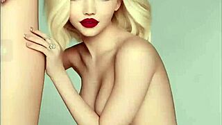 I give a cute blowjob with passion