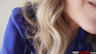 Nerdy guy experiences mature cougar's wet pussy