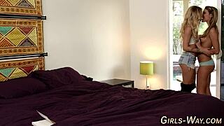 Heeled Lesbian Licking Snatch Oral