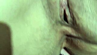 Married woman offers wet pussy and ass for assfucking with magrinho19cm.