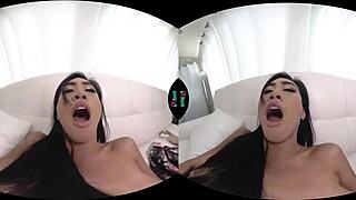 does ember snow toy her tight pussy?