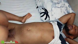 Battling it out in bed with his big cock 😏