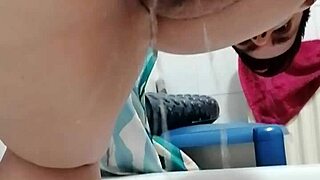 Feeling my girlfriend squirt intensely from behind