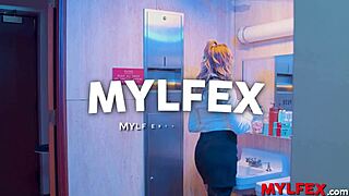 i joined mylfex public bathroom babe attendant with swinger couple for threesome fucking