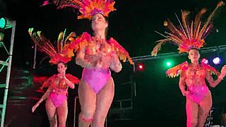 Samb�o 2022 Featuring Models In Leggings And Pantyhose