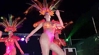 Samb�o 2022 Featuring Models In Leggings And Pantyhose