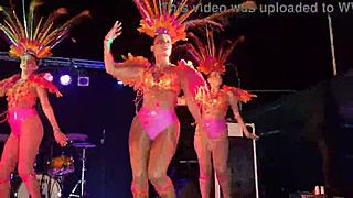 Samb�o 2022 Featuring Models In Leggings And Pantyhose