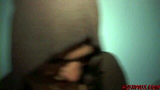 amanda is bobbing for boners at the pzy party